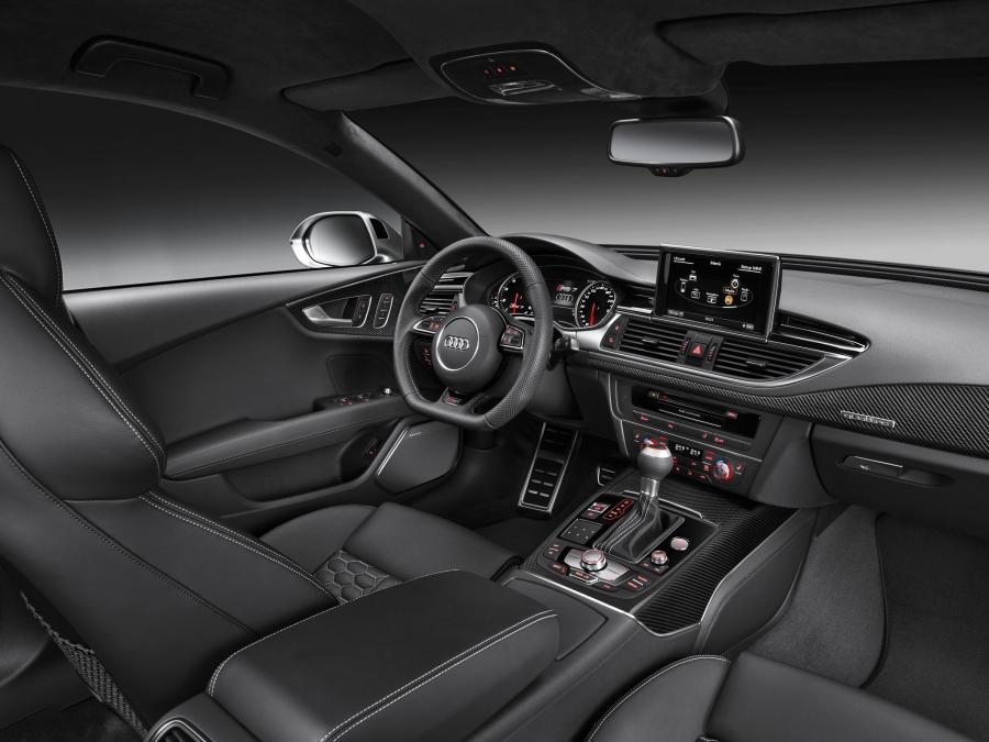 Интерьер Audi RS7 Sportback 2013 года  (WW) (фото 25 из 32)